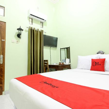 Reddoorz Plus Near Taman Sari Yogyakarta Exterior photo