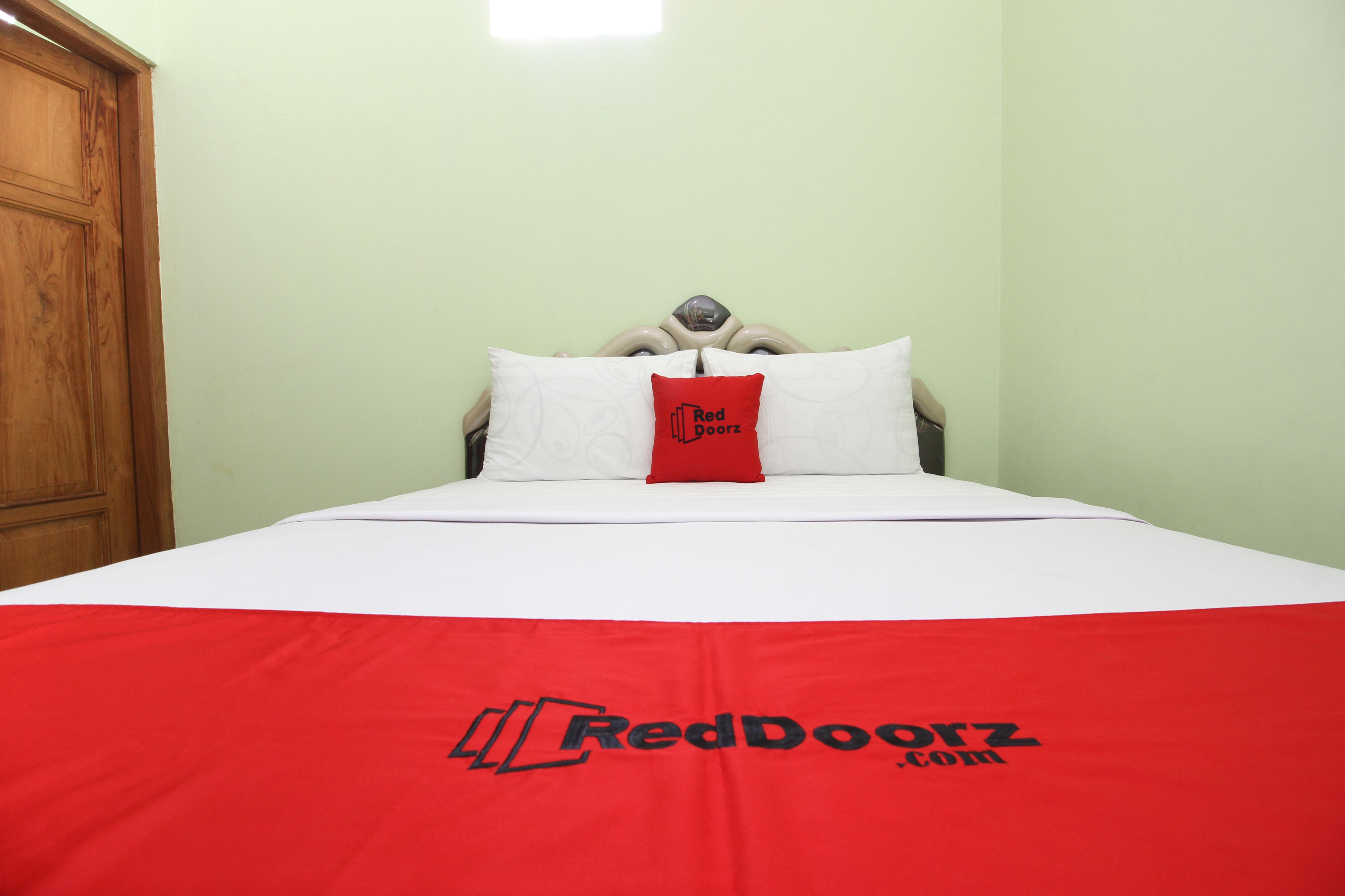 Reddoorz Plus Near Taman Sari Yogyakarta Exterior photo