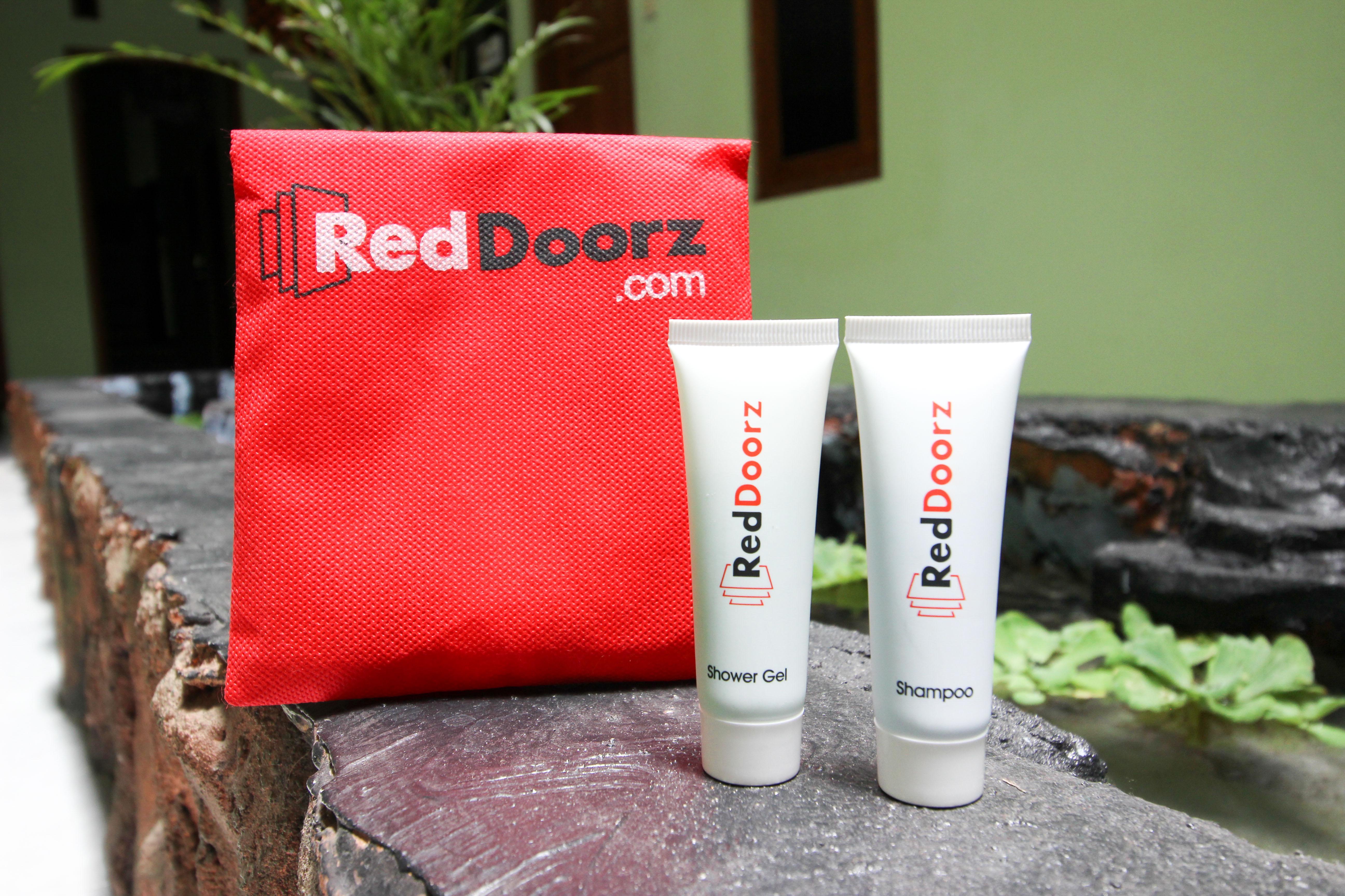 Reddoorz Plus Near Taman Sari Yogyakarta Exterior photo